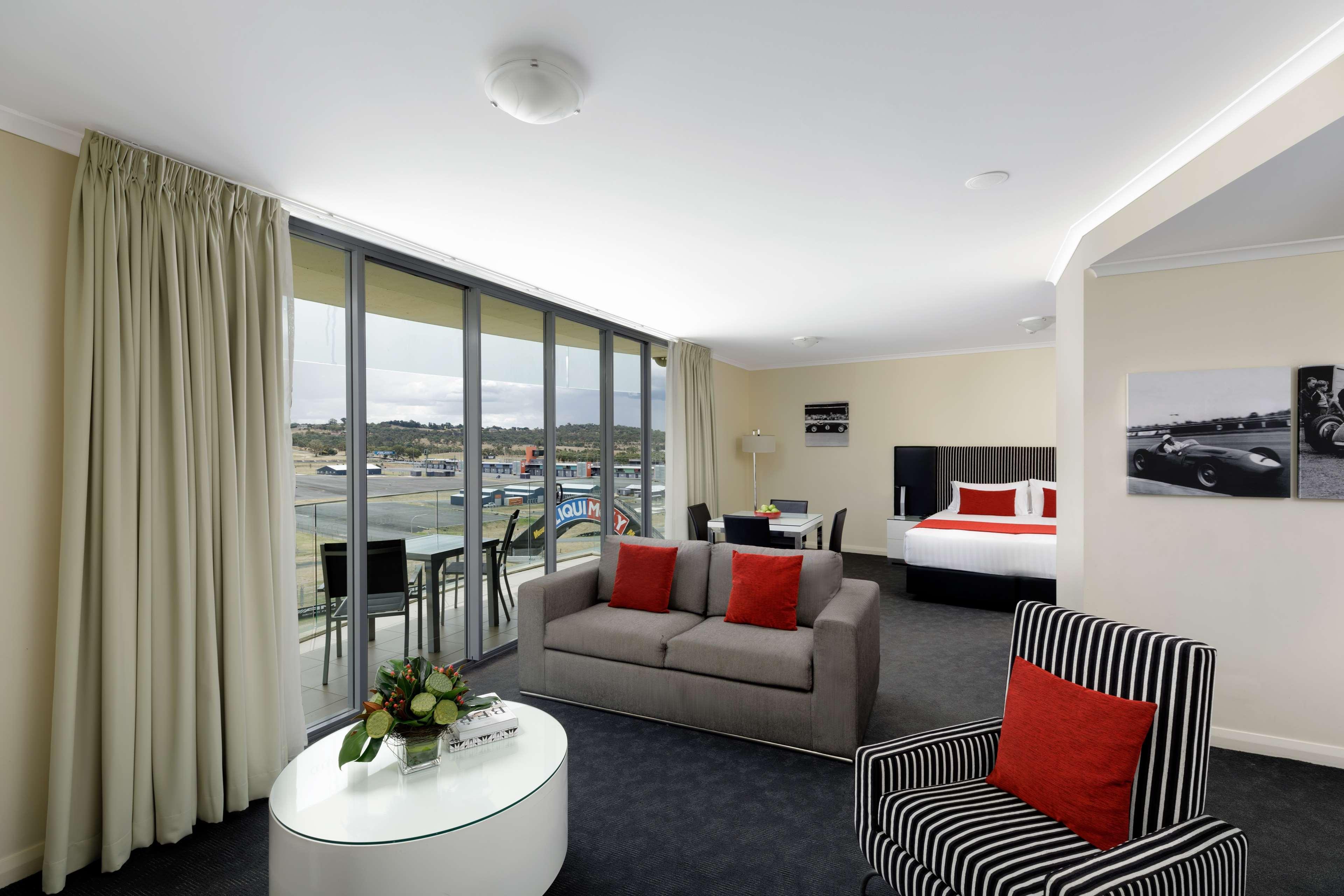 Rydges Mount Panorama Bathurst Exterior photo
