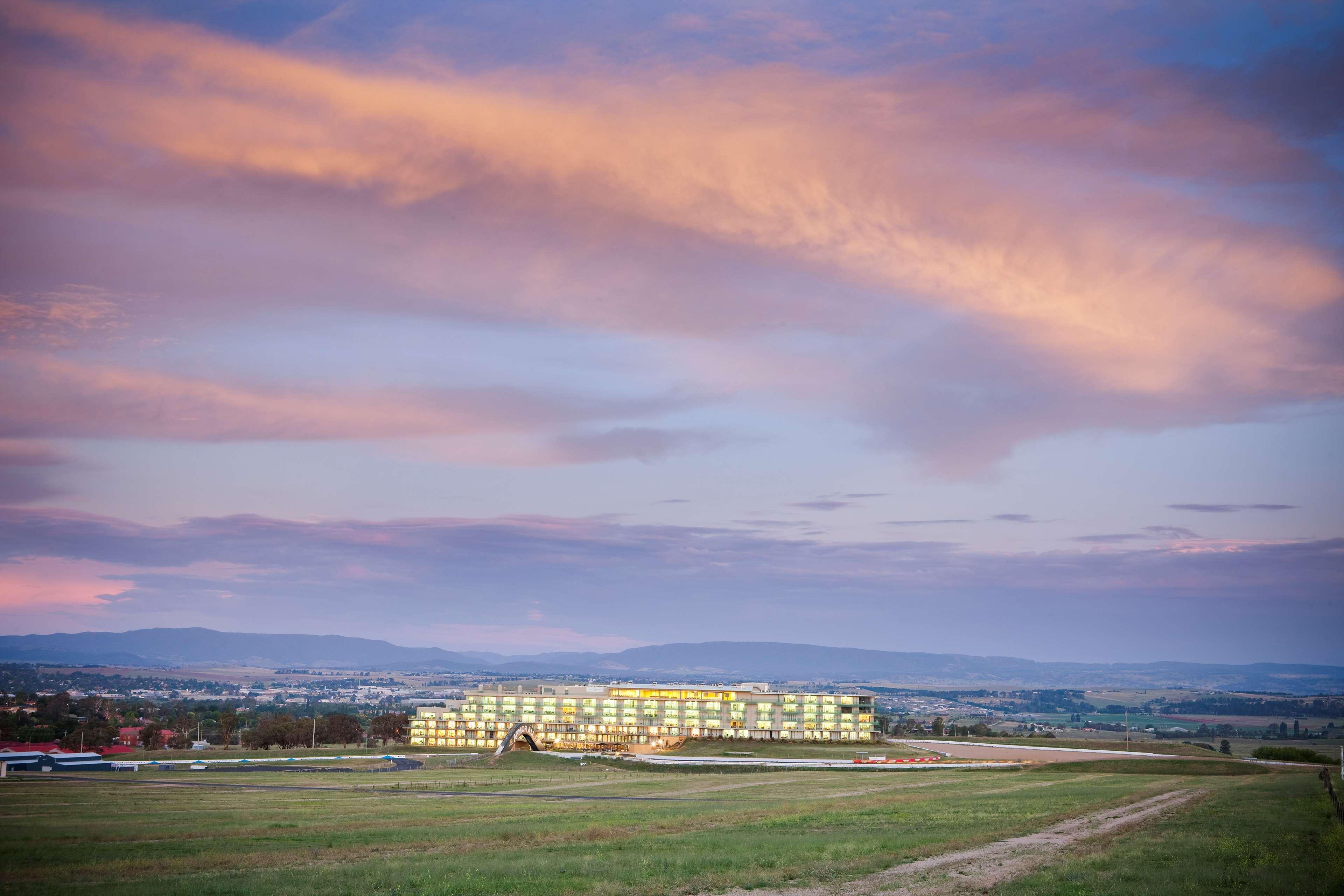 Rydges Mount Panorama Bathurst Exterior photo
